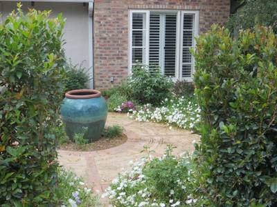 Pot As A Feature In A Circle
