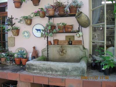 Work Table To Arrange Flowers And Work With Plants
